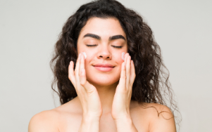 Can moisturizer cause acne?